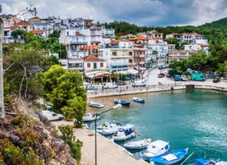 Θάσος: Θετικά μηνύματα για την τουριστική κίνηση – Στόχος η επιμήκυνση της σεζόν