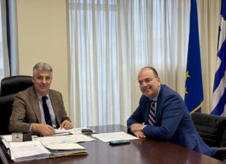 Συνάντηση Χριστόδουλου Τοψίδη με τον βουλευτή Καβάλας Μακάριο Λαζαρίδη για τα αναπτυξιακά έργα της Περιφέρειας ΑΜΘ