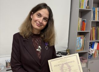 Τιμήθηκε με τον Ακαδημαϊκό Φοίνικα η Πρόεδρος του Συλλόγου «La Maison d’Antoinette» στην Αλεξανδρούπολη