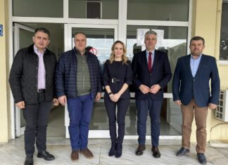 Κομοτηνή: Επίσκεψη του Περιφερειάρχη ΑΜΘ στο Γενικό Νοσοκομείο – Στο επίκεντρο η ενίσχυση των επικουρικών ιατρών