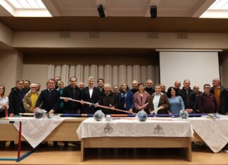 Περιφέρεια ΑΜΘ: Παράδοση νέου αθλητικού εξοπλισμού στα σωματεία του ΕΑΣ-ΣΕΓΑΣ ΑΜΘ – Συνάντηση Τοψίδη με Σακοράφα