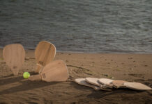 Καβάλα: Τέσσερις καταδικάστηκαν για παιχνίδι ρακέτας στην παραλία Καλαμίτσας